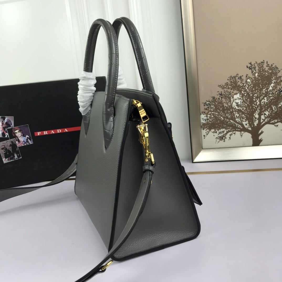 Pra*a top handle bags